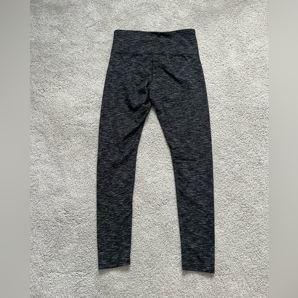 Women’s Activewear Leggings - Picture 2 of 3